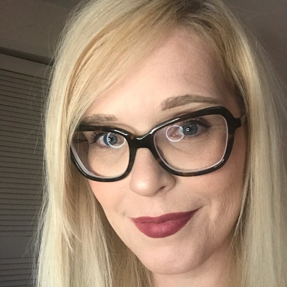 Meet your Posher, Angie